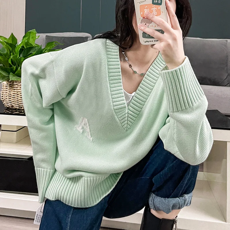

2023 Couples Pullovers Knitting Tops Cotton V-neck Sweaters New Autumn Casual Jacquard Wool Men Women Letter Loose Pink Jumpers