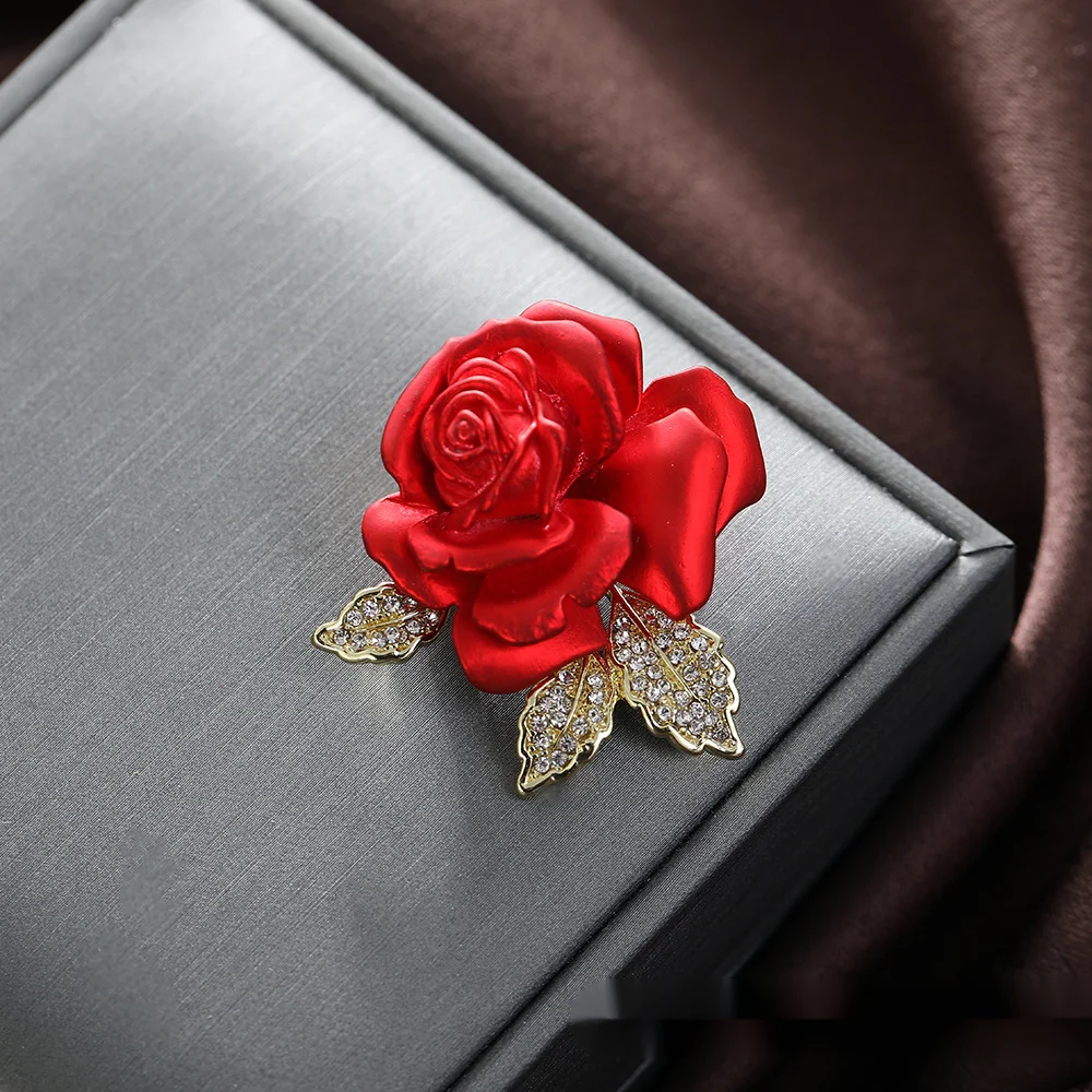 Neue Legierung Diamant besetzte Brosche mit High-End-Rose Mode Anzug Dekoration Weihnachtsgeschenk Brust Blume_voghion.com