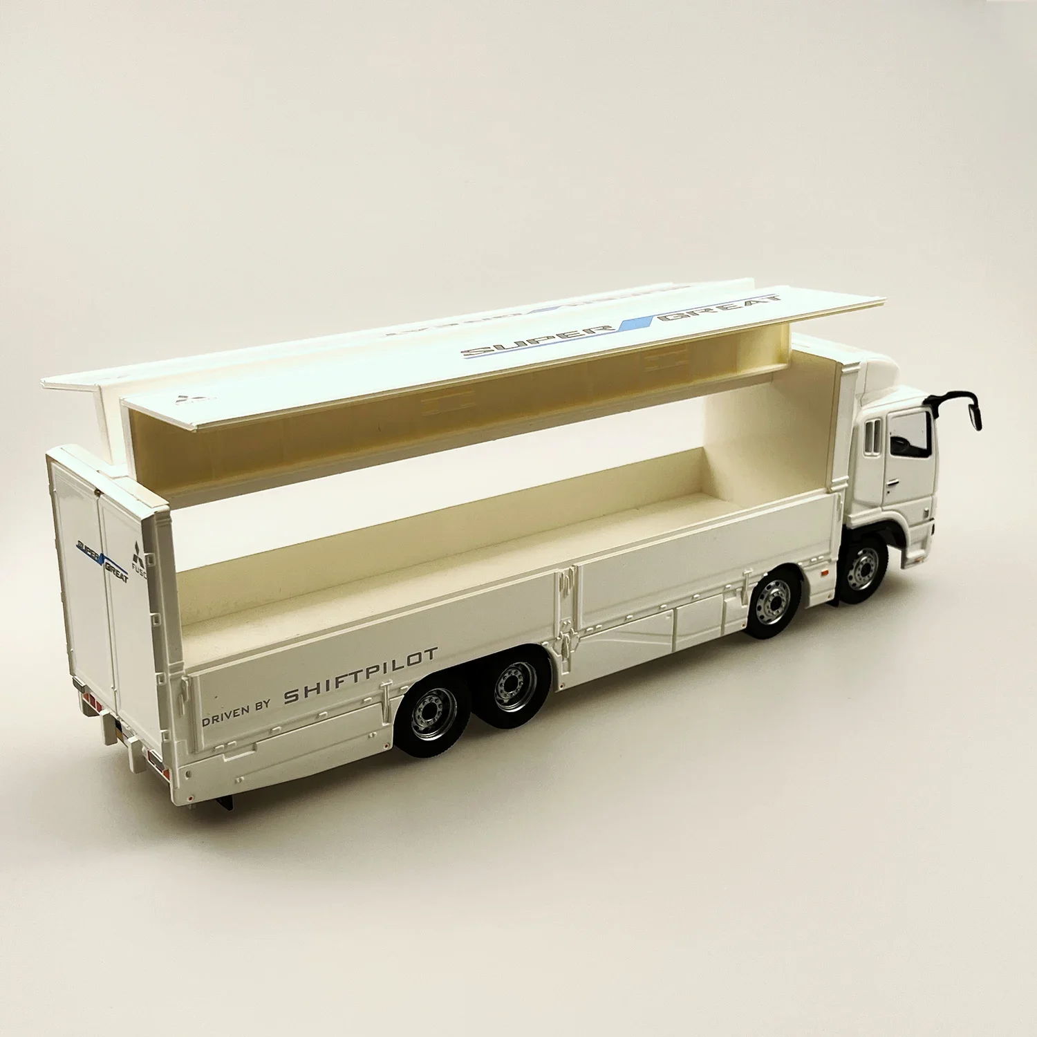 Diecast 1/43 Scale Mitsubishi FUSO SUPERGREAT Van Container Truck