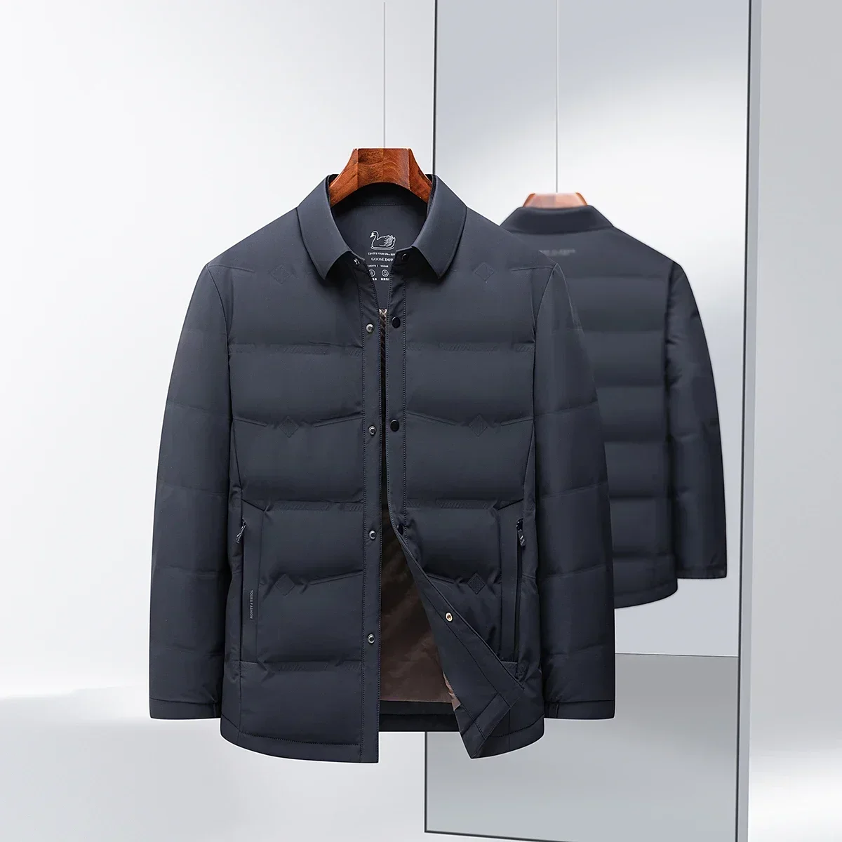 thumbnail image 1 of Chaquetas acolchadas ligeras de diseñador, chaqueta de plumón con cuello camisero para hombre, abrigos cálidos de negocios con solapa de invierno 2024 para hombre, 1 of 5