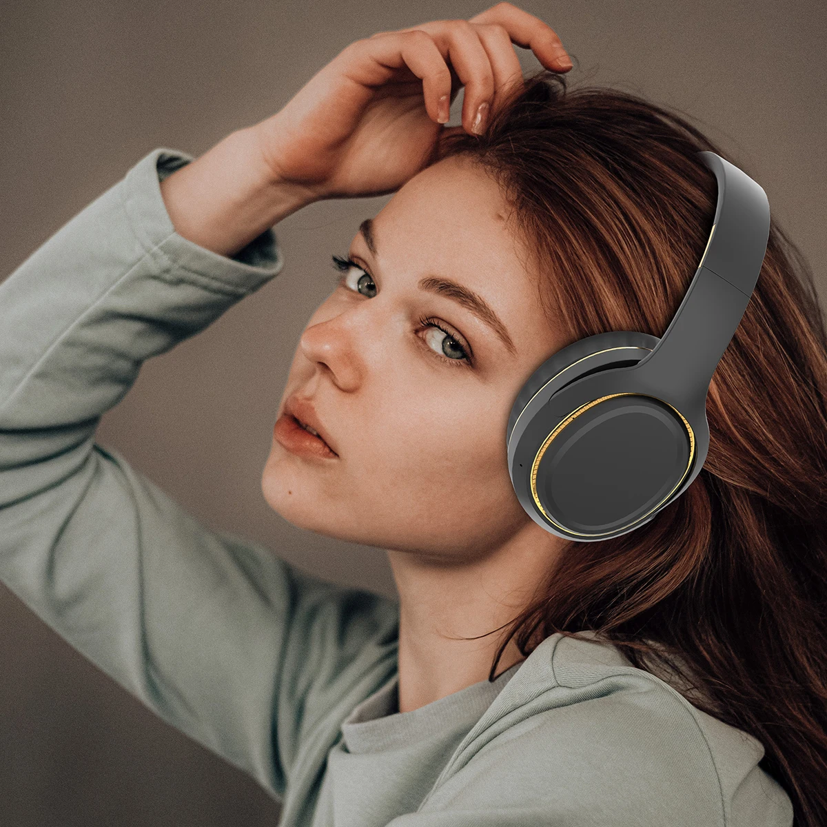 TWS Bluetooth Headphones – Wireless Over-Ear HiFi Bass Stereo Sports Headset with AUX Cable 6