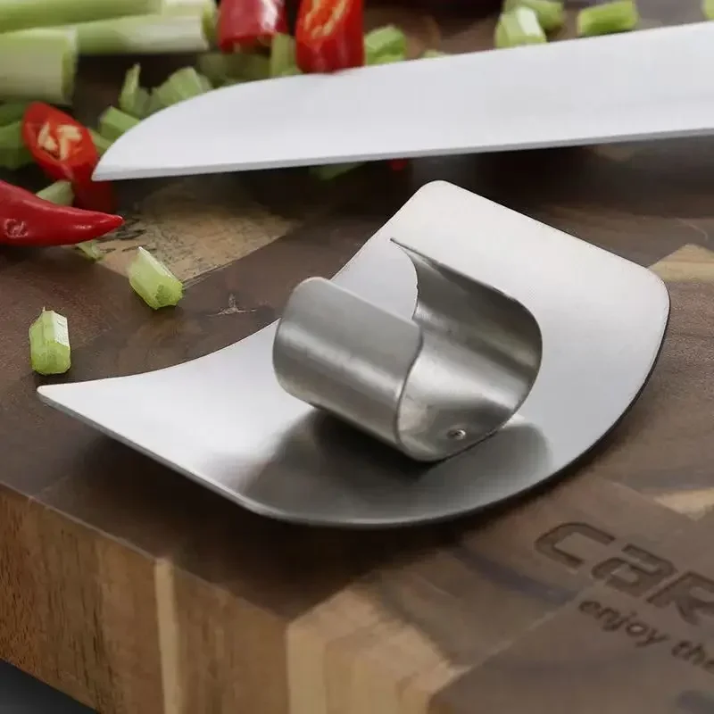 Kitchen Tool Accessories Stainless Steel Finger Guard Safety Vegetable Cutter Hand Guard Tool Kitchen Cut Finger Protector