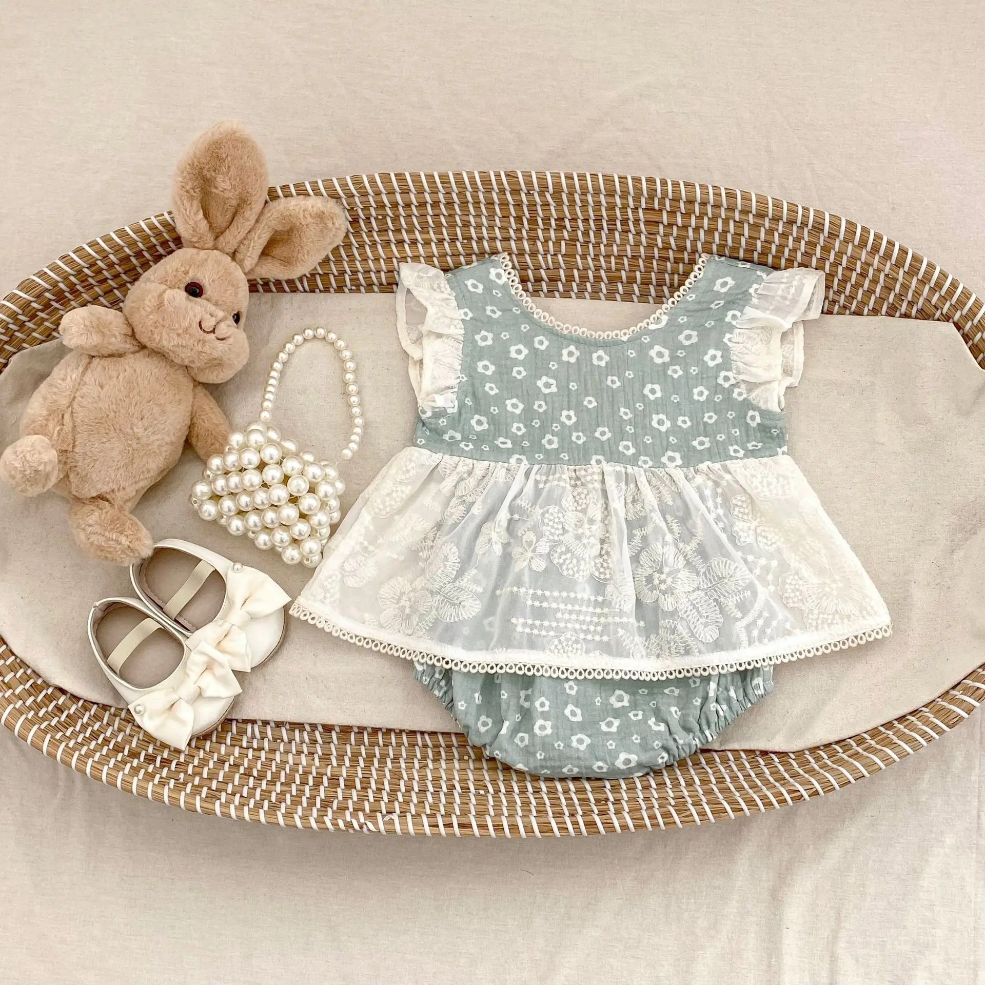 Spring and autumn new baby clothes for 2-4 years old, fashionable