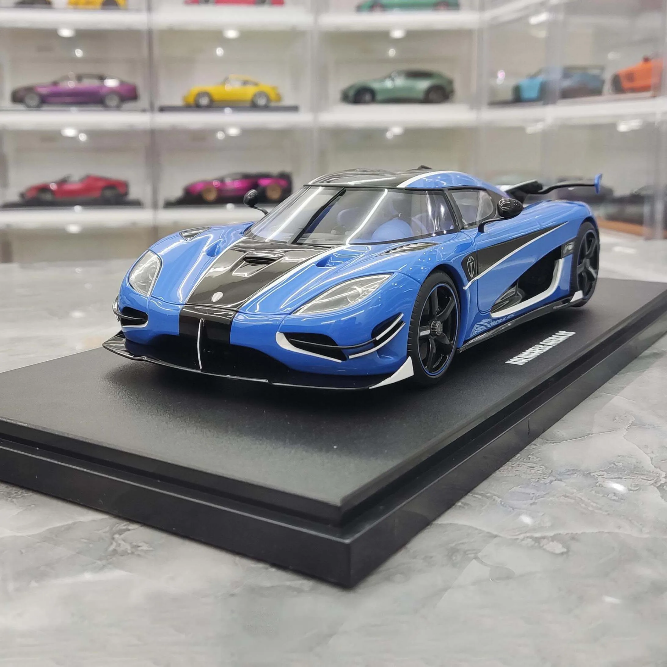 自動車 1/18GT Spirit for GT2RS Resin Car Model 自動車 1/18GT Spirit for GT2RS Resin Car Model 自動車 1/18GT
