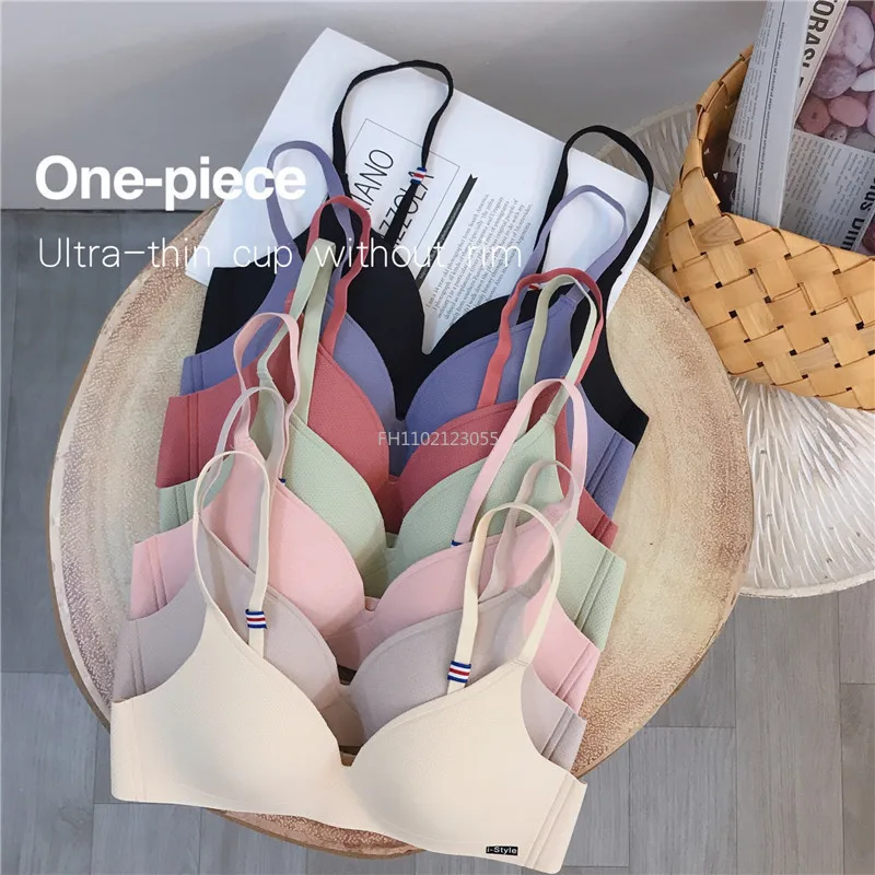 Summer Lingerie No Steel Ring Thin Small Chest Gathered One-piece Type Non-traceless Glossy Light Large Size Clothing Bra A B_voghion.com