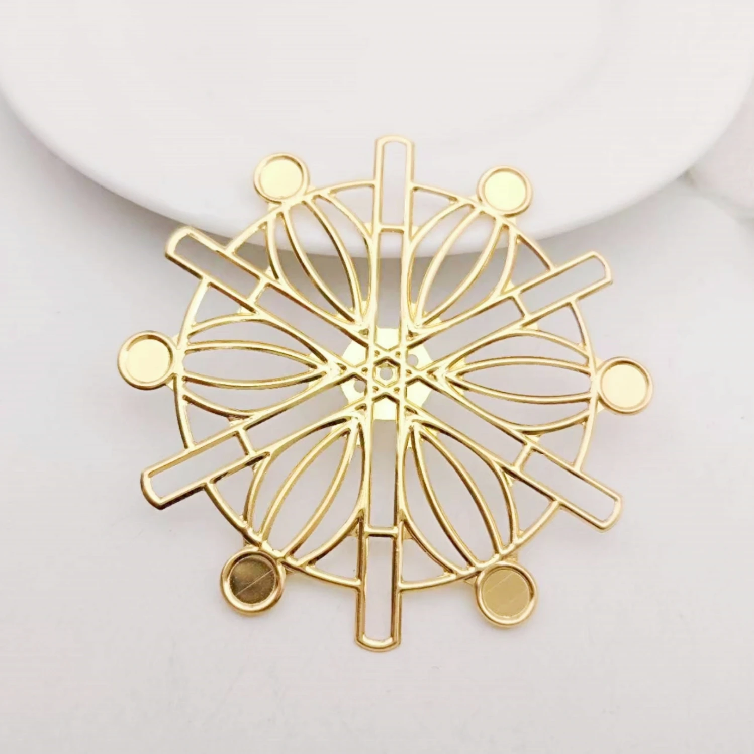 

SIXTY TOWFISH 20/100 Pieces 74mm Metal Filigree Ferris wheel Big Flowers Slice Charms Base Setting Jewelry DIY Components