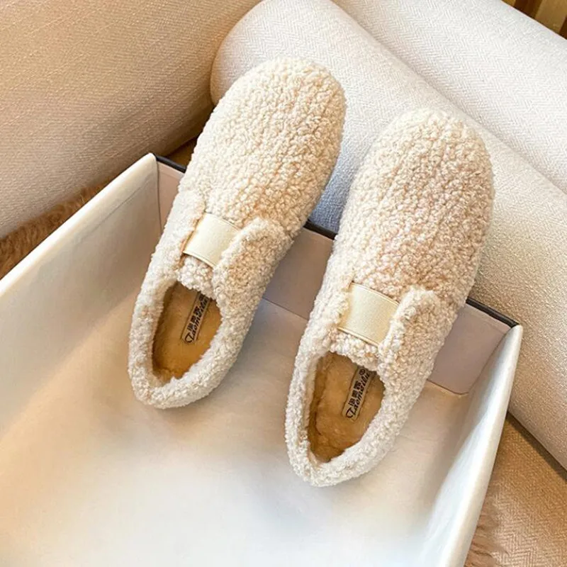 

Women Plush Flat Shoes Winter Warm Snow Boots Fashion Casual Outerwear Office And Banquet Comfy Lambswool Flats Large Size 43