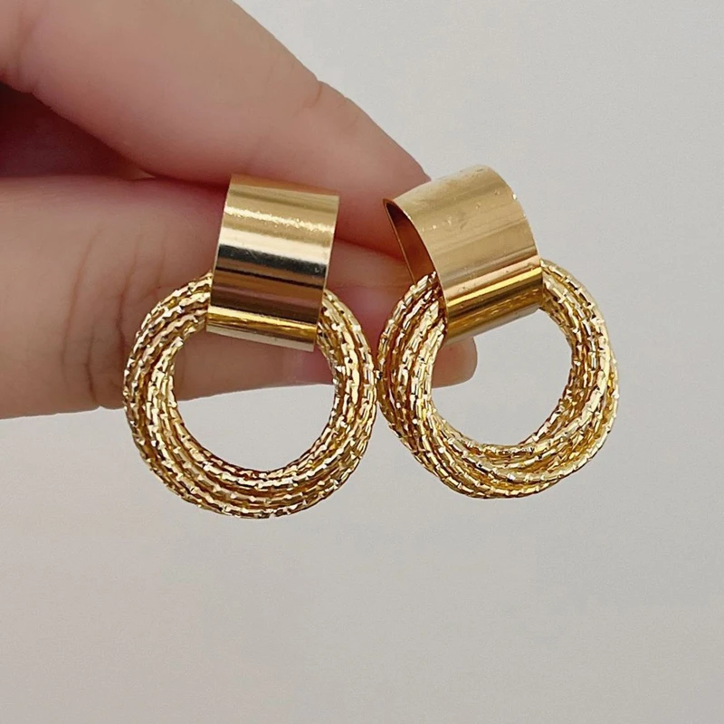 Vintage Metal Round Drop Earrings for Women 1