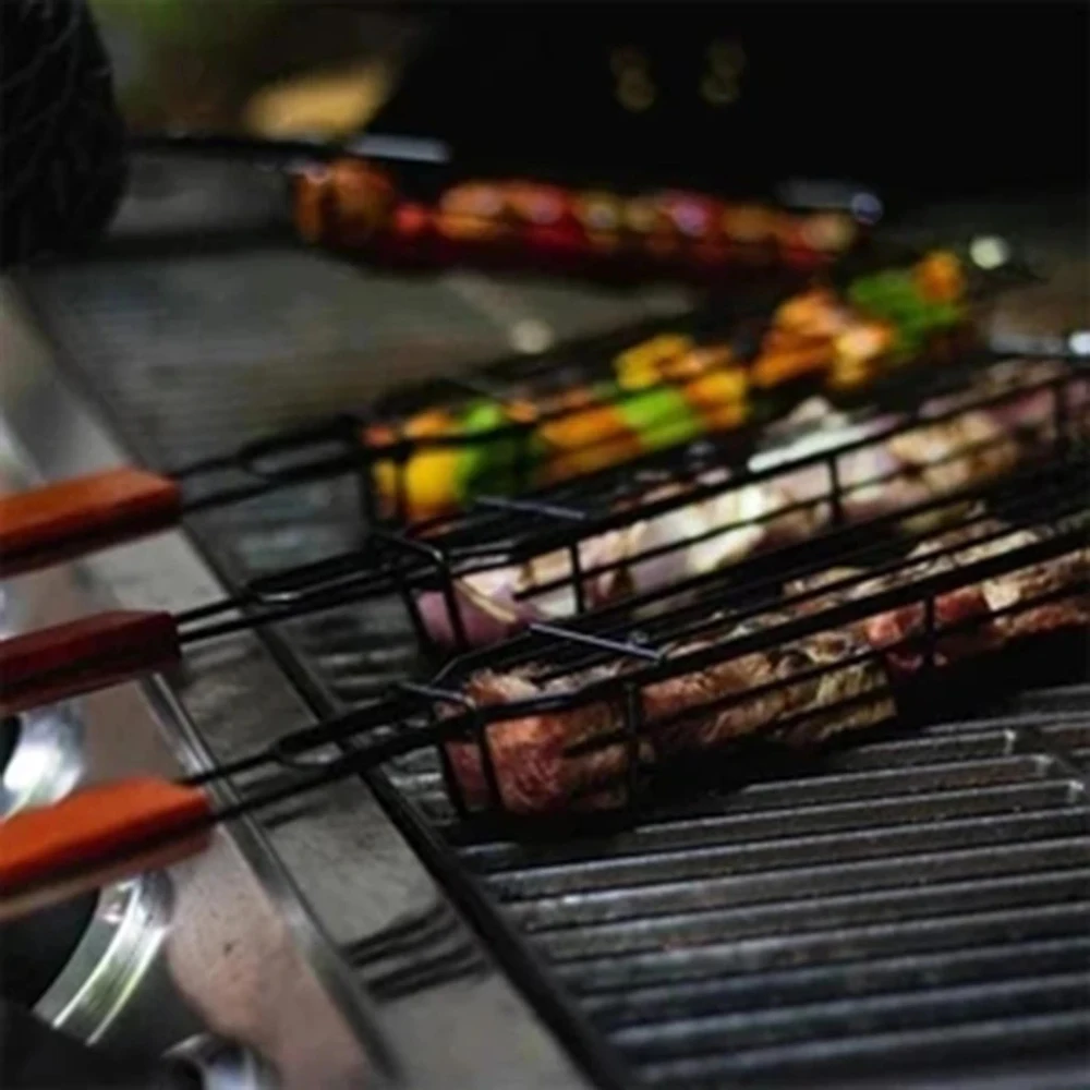 Stainless Steel Wooden Handle Portable Barbecue Skewers and Grilling Basket for Bbq Grilling Accessories