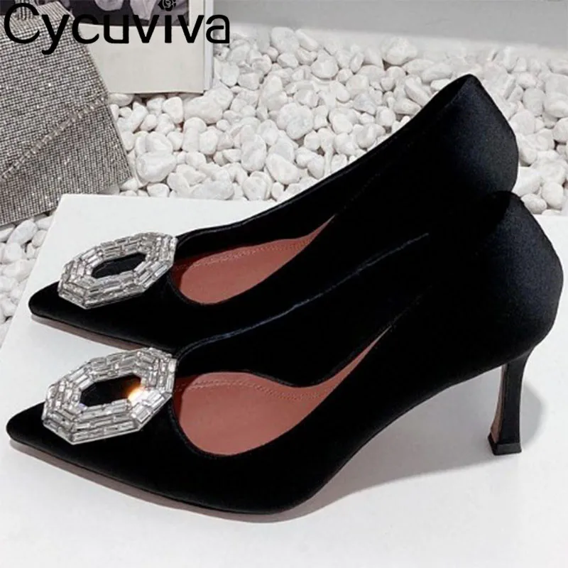 

Новые атласные туфли с острым носком и кристаллами, женские туфли-лодочки, классические туфли на высоком каблуке, летняя сексуальная женская дизайнерская Свадебная обувь