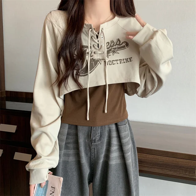 세련되고 편안한 아메리칸 스타일 2피스 세트로 매일감을 업그레이드하세요.