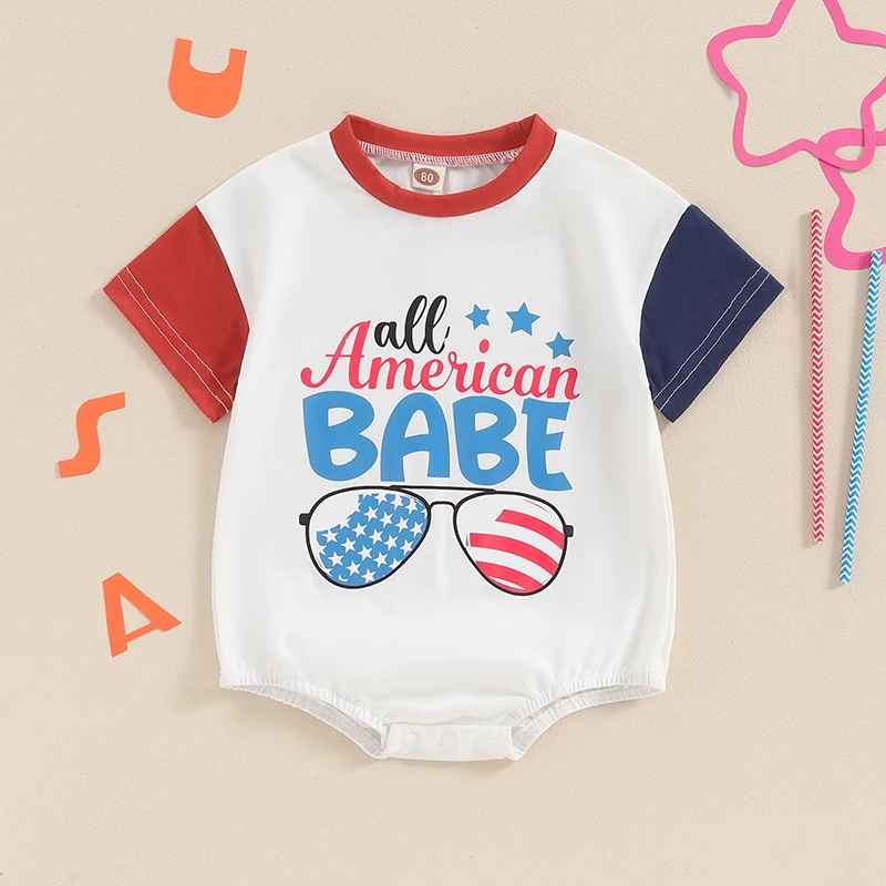 

Детский комбинезон с коротким рукавом, круглым вырезом и надписью