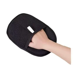 Pet Hair Removal and Grooming Gloves - Reusable and Effective (Black)