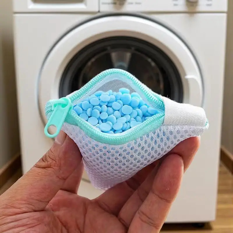 Set of 3 Reusable Mesh Laundry Bags with Zippers for Delicates and Small Items