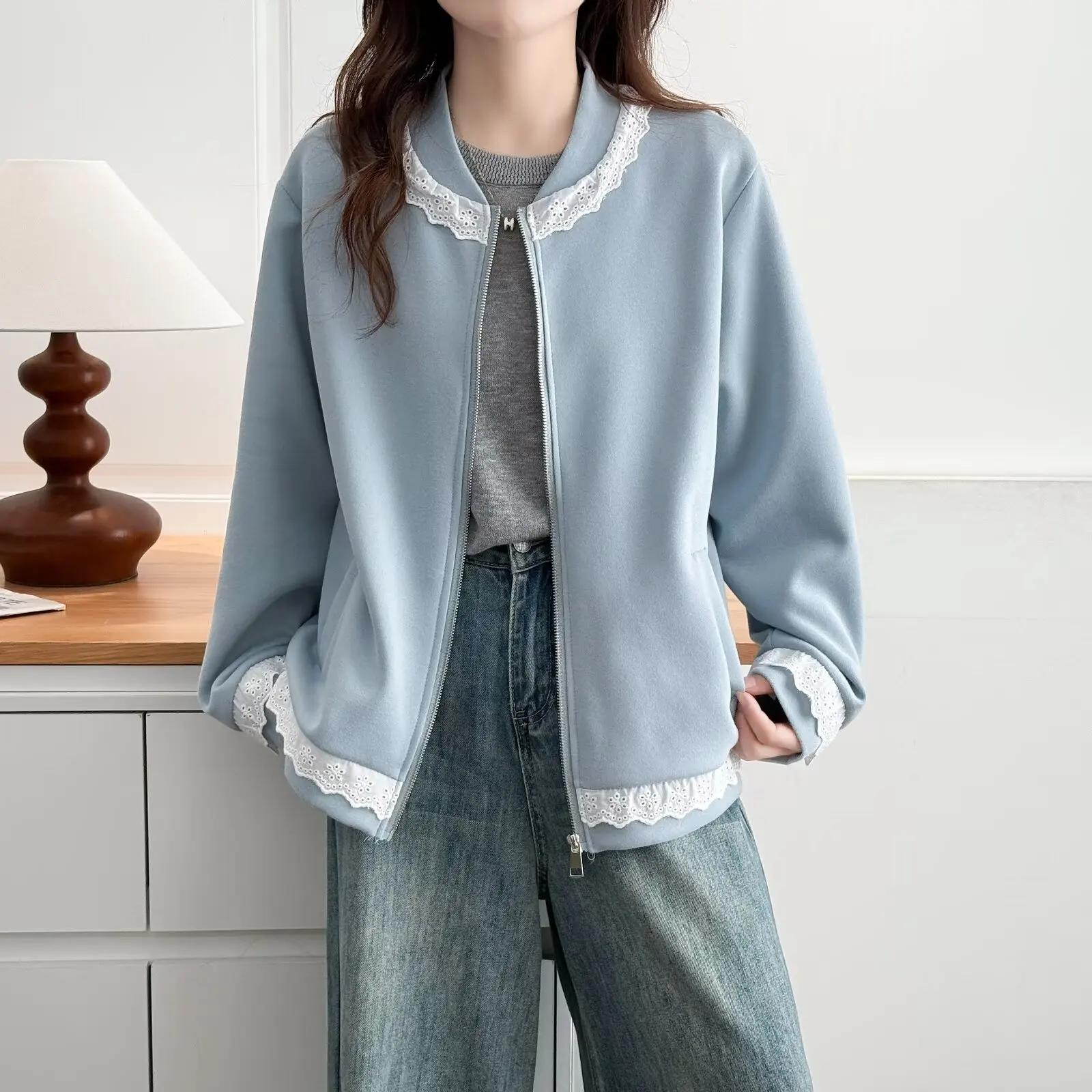 Fashion Plus Size Women's Jacket New Autumn Casual And Fresh Lace Trimmed Zipper Baseball Uniform 955