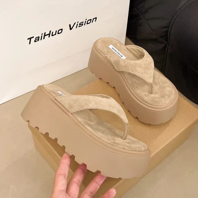 Wedge Outdoor Slippers Women's Summer Thick Bottom Flip Flops Outdoor High Waist Seaside Beach Leisure Flip Flops Suede