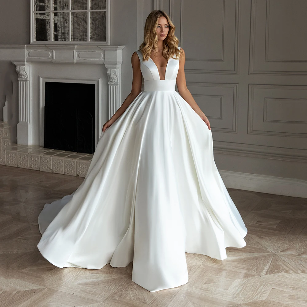 

Simple A Line Ivory Satin Wedding Dress V Neck Backless With Big Bowknot Bridal Gown Chapel Train Vestido De Fiesta