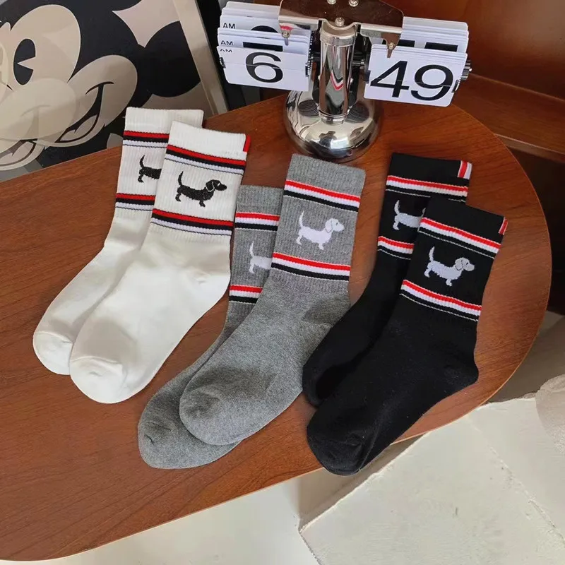 

Cute Cartoon Puppy Jacquard Knitted Ladies Socks Cotton Lolita Hottie Trend Versatile Striped Mid-Tube Socks Wholesale