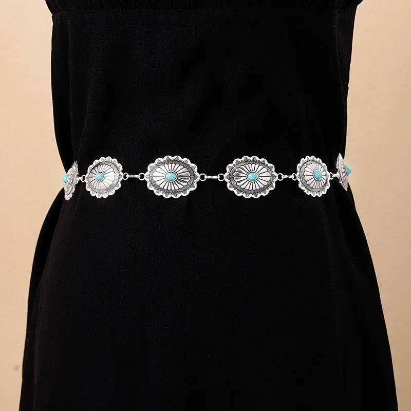 Retro-style female metal belt chain accessories, carved chain belt with decorative ring, advanced style accessories.