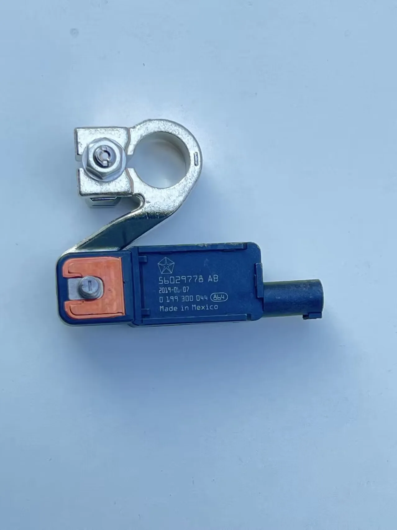 

56029778AB 68318616AC 17-22 Car Battery Temperature Sensor for CHRYSLER PACIFICA VOYAGER for DODGE DURANGO JEEP GRAND CHEROKEE