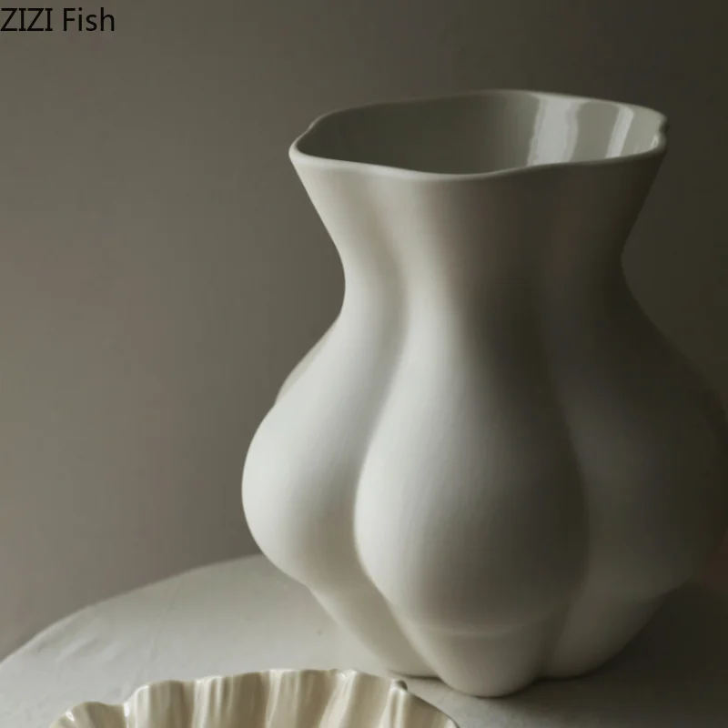 White Matte Ceramic Vase Human Body Ornaments Desktop Decorative Vases Flower Arrangement Dried Flower Vase Decoration Crafts 4