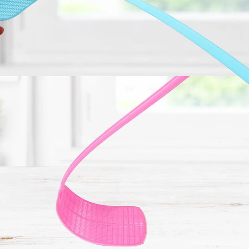 Palm Pattern Plastic Fly Swatter Lightweight Portable Home Baffle Mosquito Control Fly Matamoscas Swatter