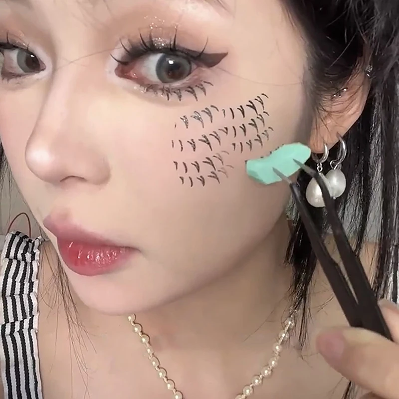 

A Pair Of Left And Right Lower Eyelash Silicone Stamp Lower Eyelash V-shaped Hand-painted False Eyelashes Stamp