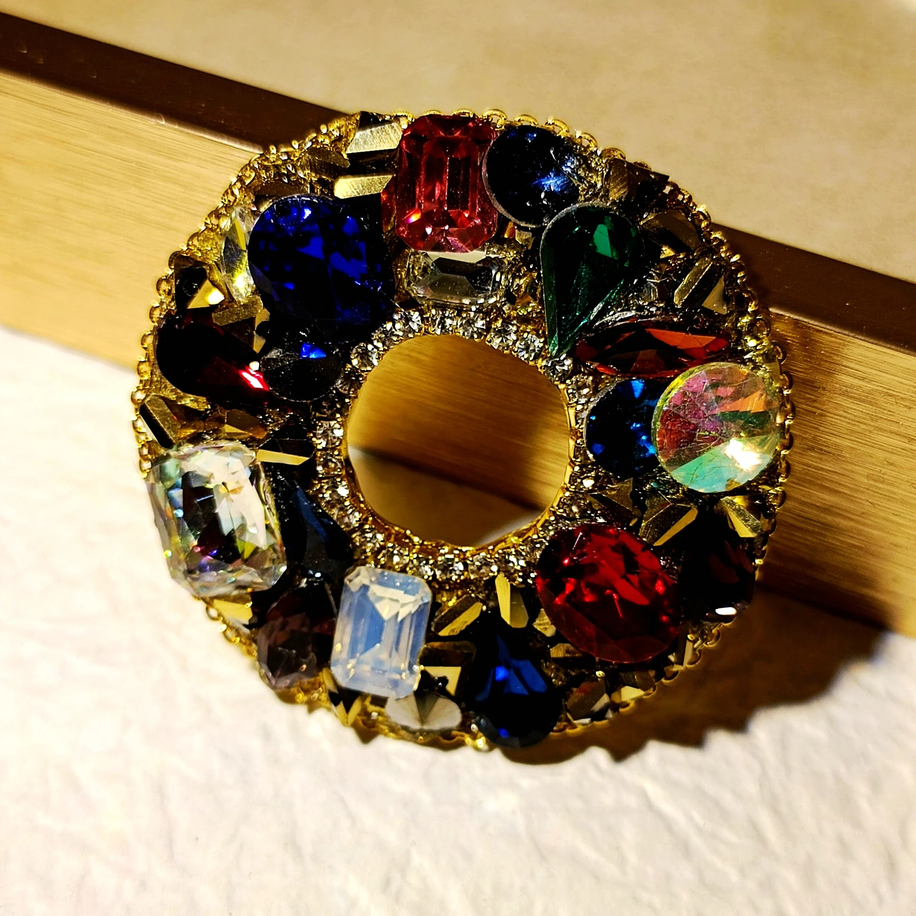 Splendid Multi Colored Stones Circular Brooch Pin Holiday Jewelry