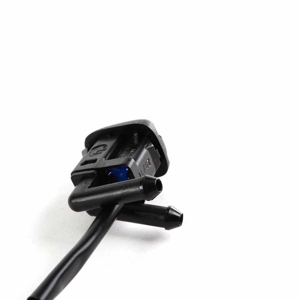 Форсунка омывателя е39. Форсунка омывателя е39. Бмв е39 форсунки омывателя стекла. Форсунки омывателя лобового стекла бмв е39. Форсунки омывателя лобового стекла бмв е60 рестайлинг.