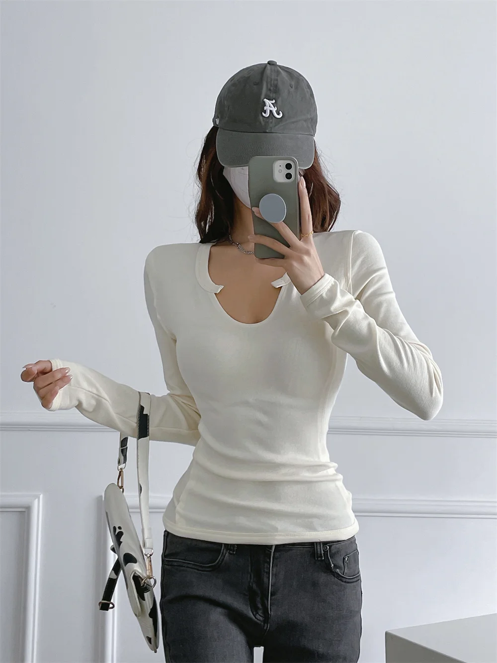 

Autumn New Street Style Solid Elastic V-Neck Long Sleeve T-shirt Women's Sexy Raw Edge Underpinning T-shirt Women's