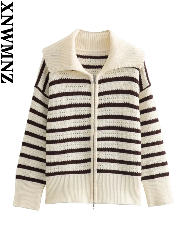 

XNWMNZ Women's Fashion 2023 Autumn/Winter Stripe Polo Neck Knitted Cardigan Women Vintage Zipper Versatile Female Sweater Coat