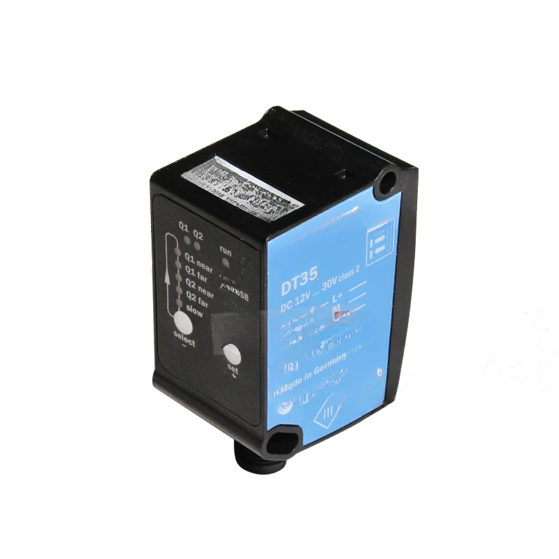 

New genuine DT35-B15251 1057652 distance sensor measurement sensor