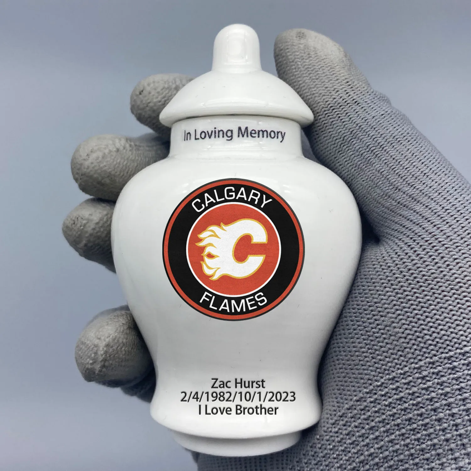 

Mini Urn for Calgary Flames-Hockey themed customize Urn.Send me the name/date you want to appear on the urn by Remarks Message