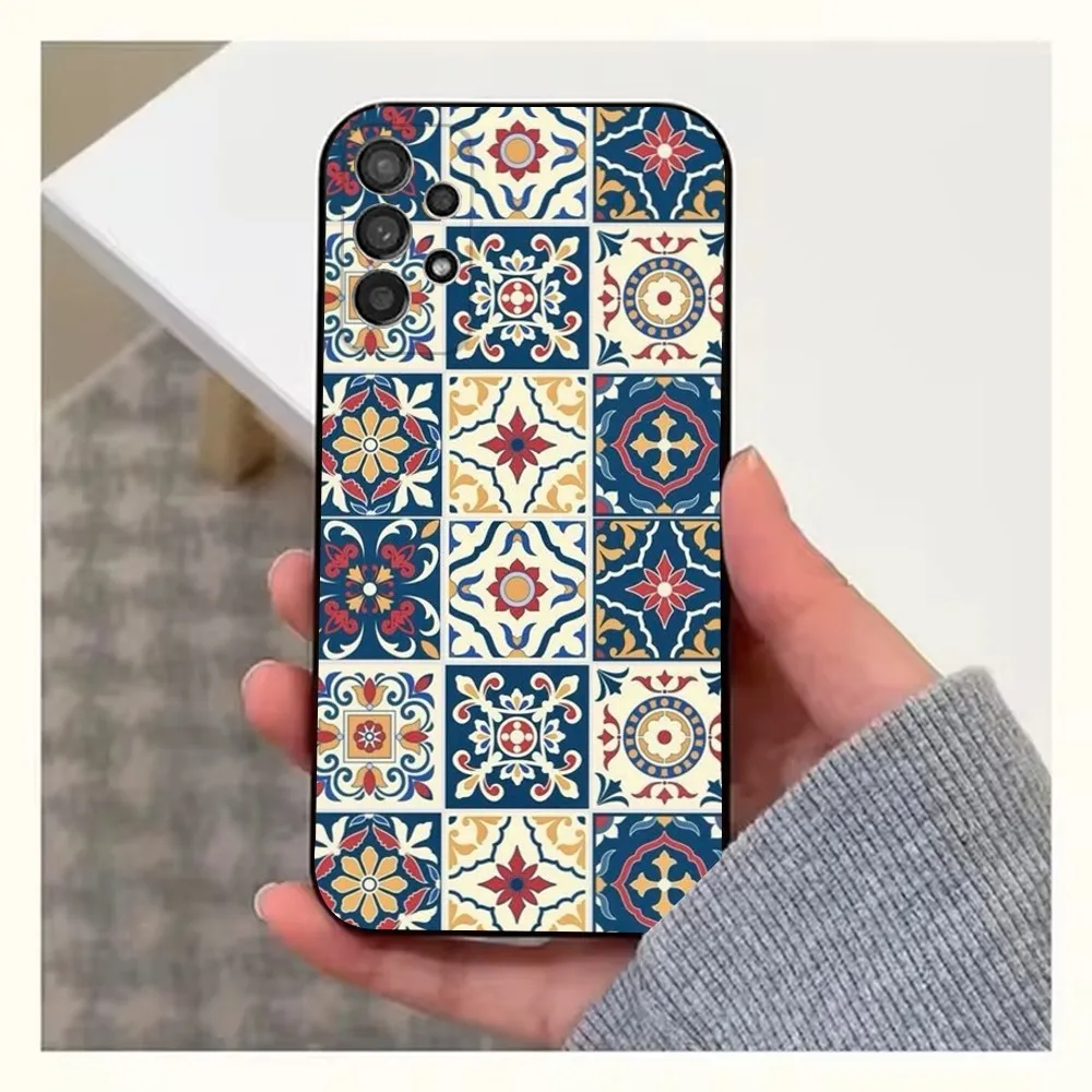 Elegant Moroccan Tile Pattern Phone Case - Soft Black Silicone Cover