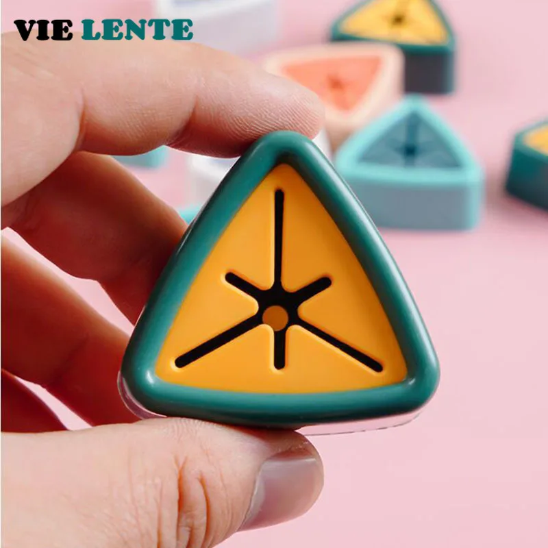 1pcs No-punch Towel Rack Bathroom Storage Hooks Kitchen Rag Plug Hanging Rack Hand Towel Dish Shelf Triangle Couple