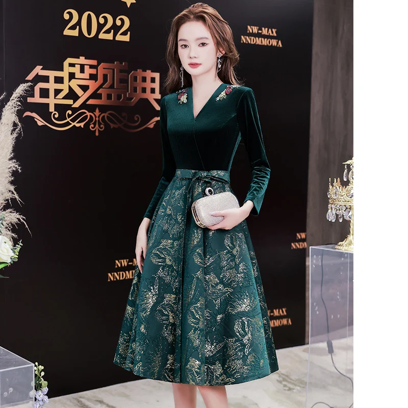 

Бархатные платья для матери невесты с длинными рукавами, элегантные платья-трапеции с V-образным вырезом длиной до середины икры, женские свадебные платья