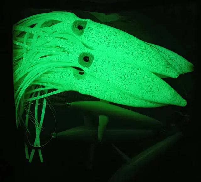 빅 게임 낚시를 더욱 쉽고 즐겁게 만드는 대형 오징어 문어 미끼 데이지 체인