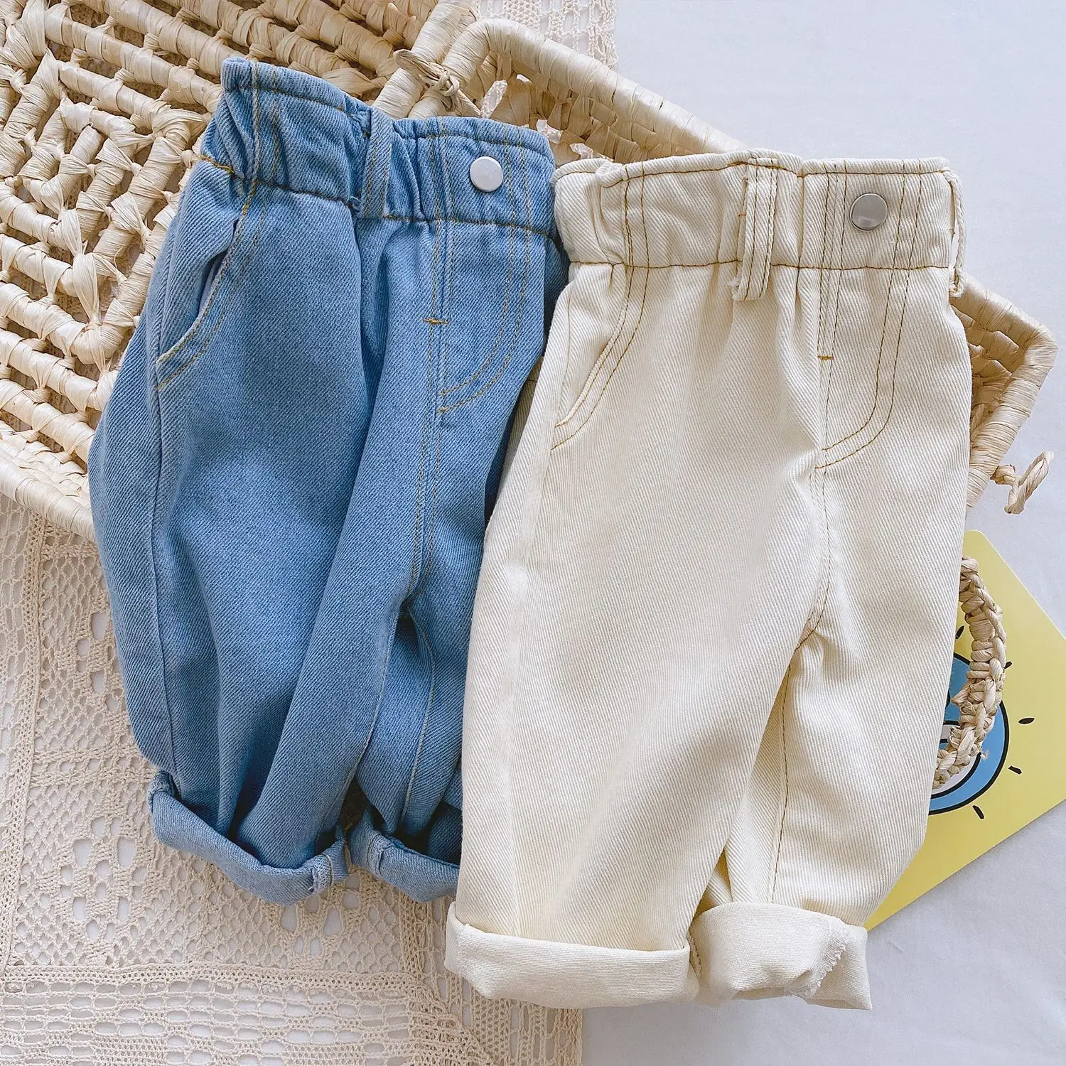 

2023 Spring New Baby Loose Denim Pants Solid Kids Casual Pants Boys Jean Fashion Girls Trousers Infant Big Pp Pants Baby Clothes