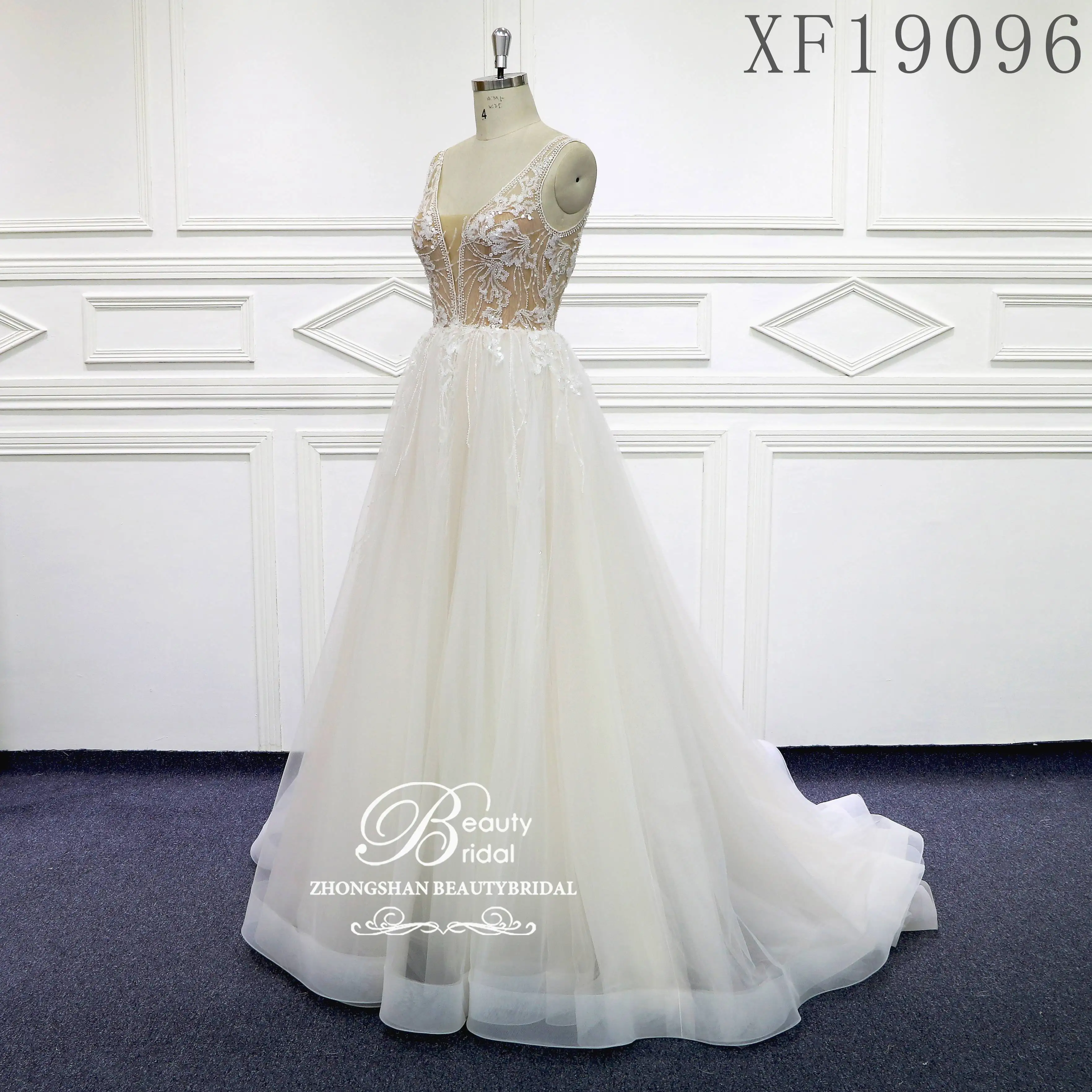 Рисунок 5 - Женское свадебное платье с юбкой-годе