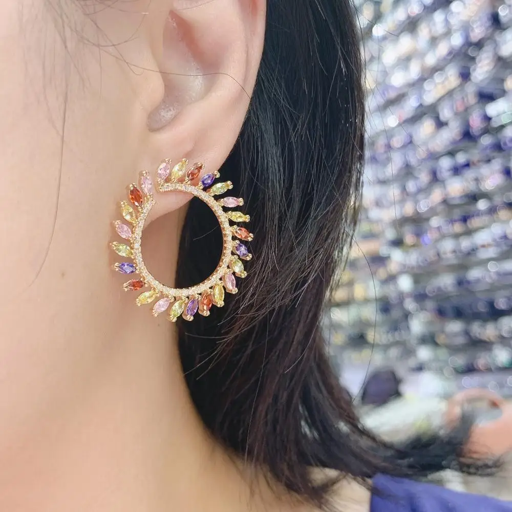 

Fashion Latest New Fashion Leaf Shape AAA Cubic Zirconia Stud Earrings for Women Bridal Wedding Party Accessories bijoux E-706