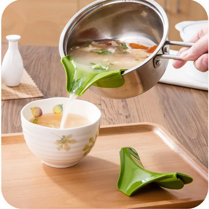 

Silicone Pour Spout Slip On Mess Free for Pots Pans and Bowls