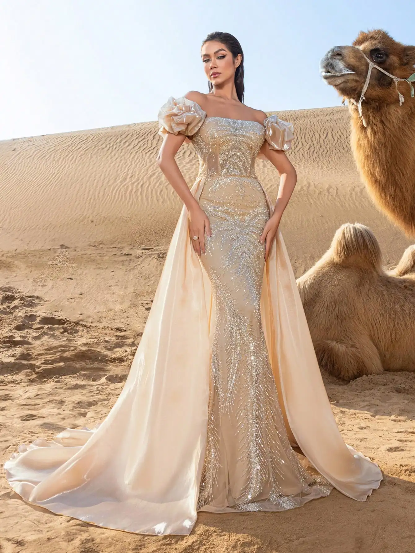 هوت بريق رائع قبالة الكتف الدانتيل متابعة الظهر قط...