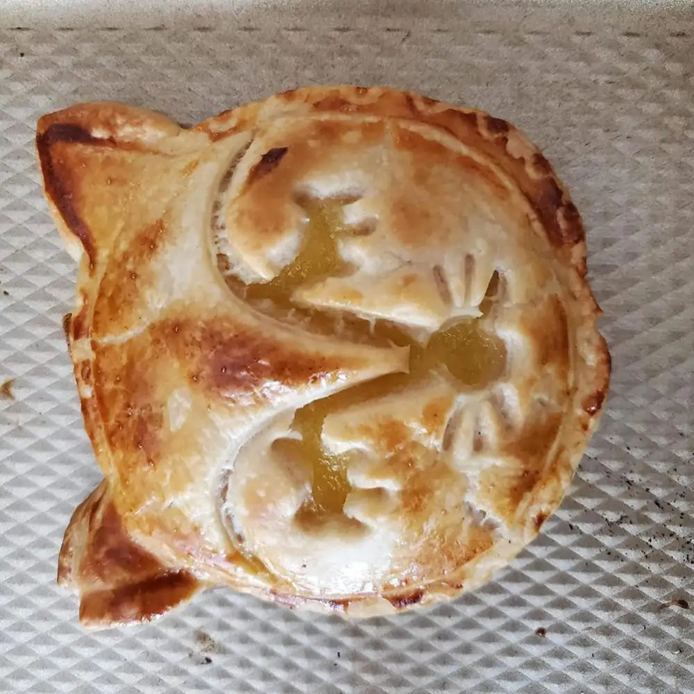 Plastic Fox Owl Shapes Hand Pie Maker Dough Presser Lattice Pie Top Cutter Molds Baking Pastry Tool Kitchen Accessories