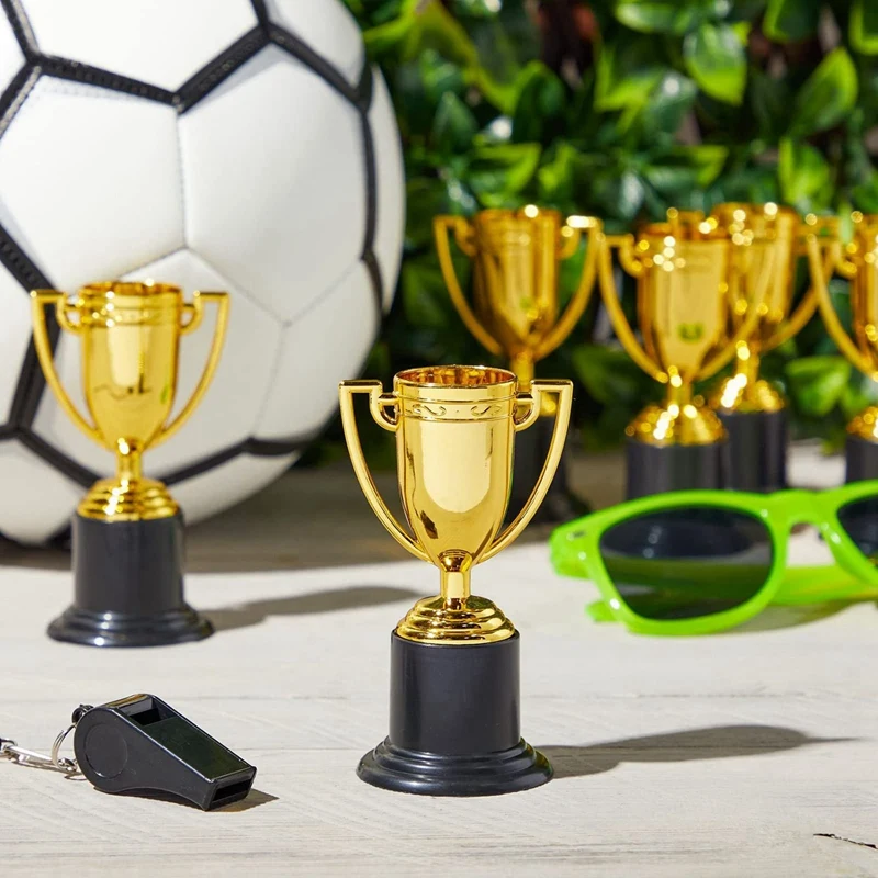 40PCS Mini Plastic Gold Cups Trophies For Party Children Early Learning Toys Prizes Children's Holiday Trophy Reward