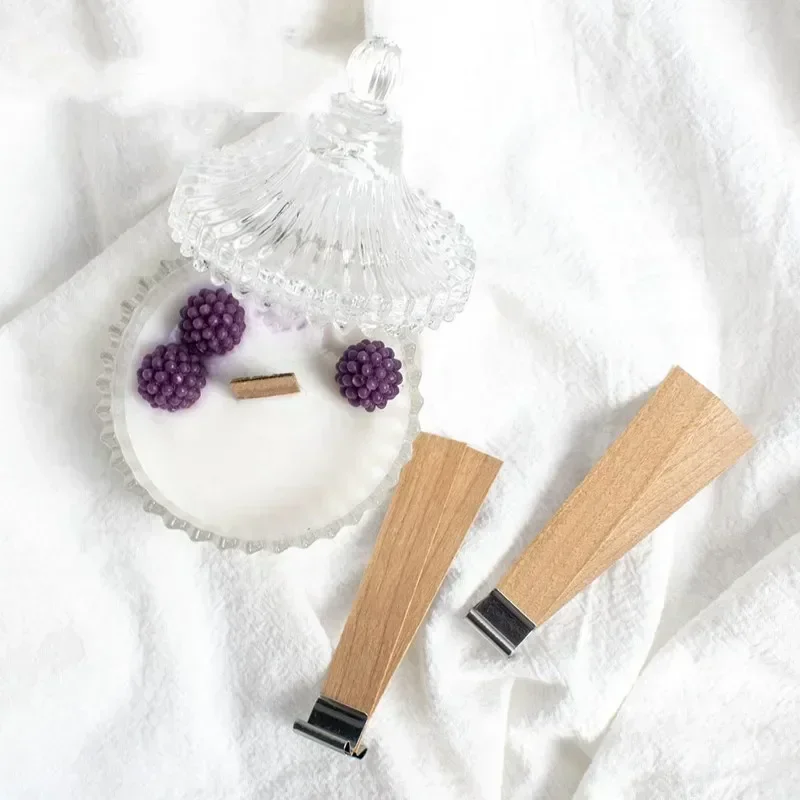 Natural Wooden Candle Wicks with Clips for Jar Candle Crafting - Smokeless and Handmade Core