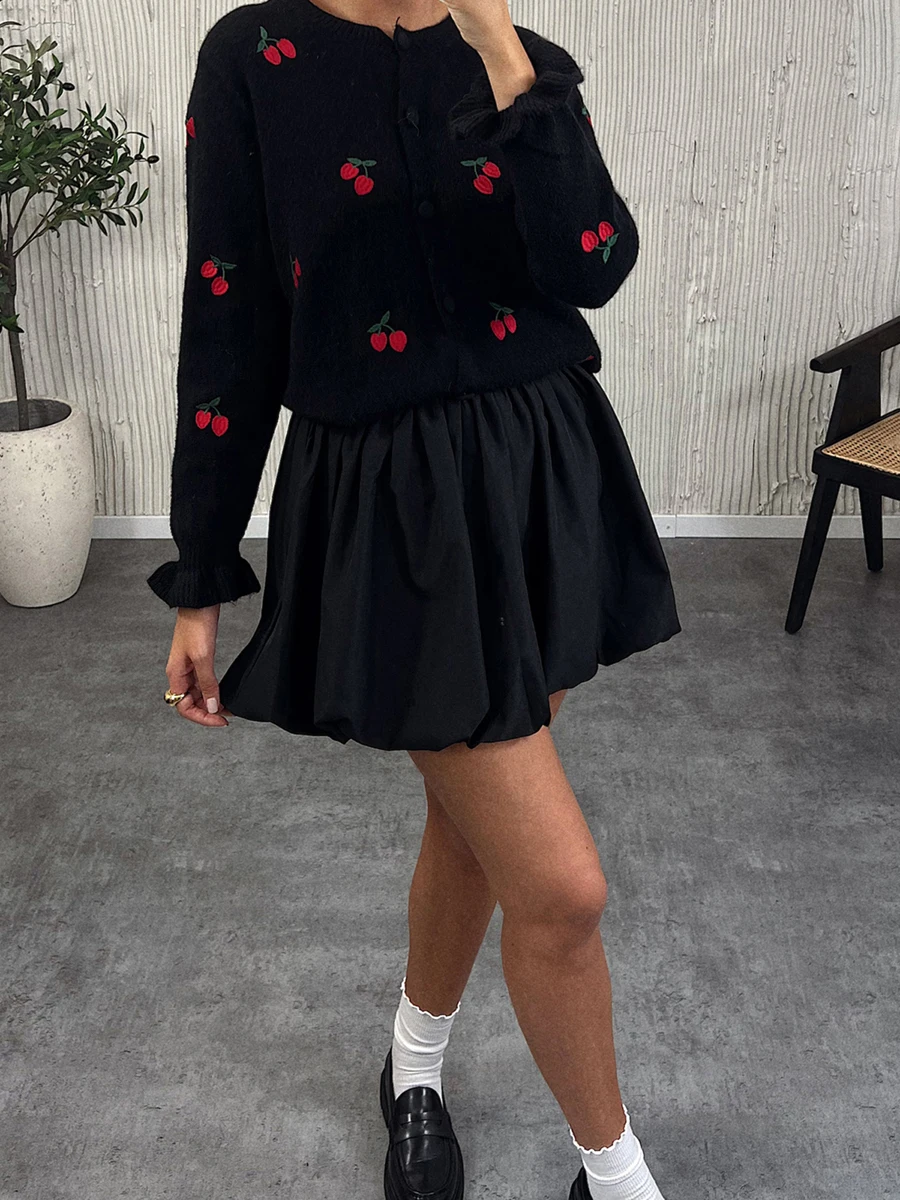 Women s Winter Sweater Pullover Long Sleeve V-Neck Cable Knit Chunky Jumper with Snowflake Pattern Warm Knitwear Coat