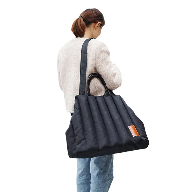 Pet Bag Handbag Dog Winter Warm Portable Outing Bag Single Shoulder Cat Bag Can Show The Head Cat Backpack Carrier 3