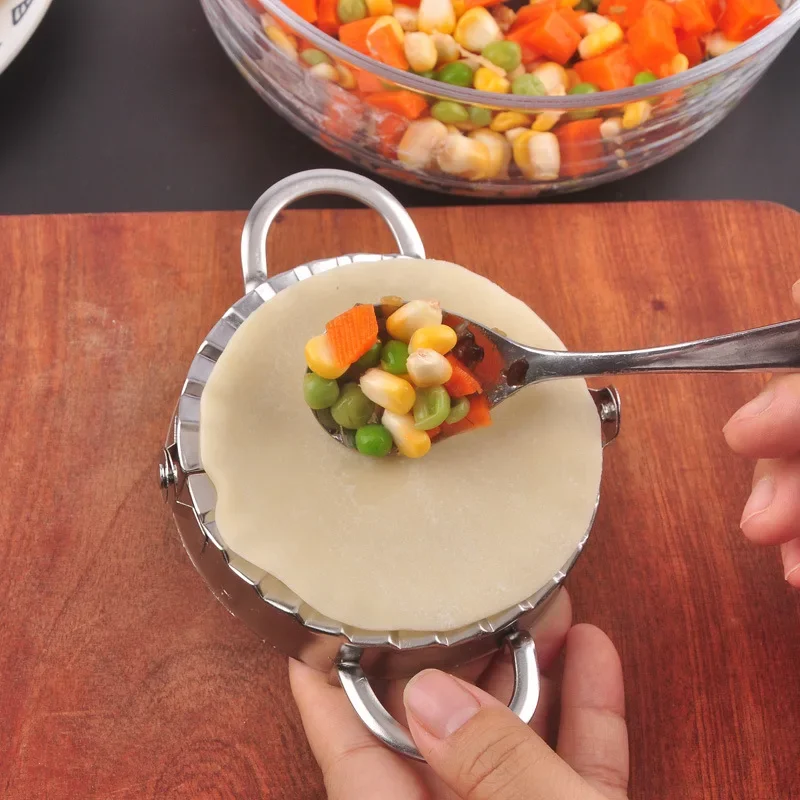 Stainless Steel Dumpling Mold Manual Press Ravioli Dumpling Maker Device Pies Pasta Pastry Cutters Mold For Kitchen Accessories