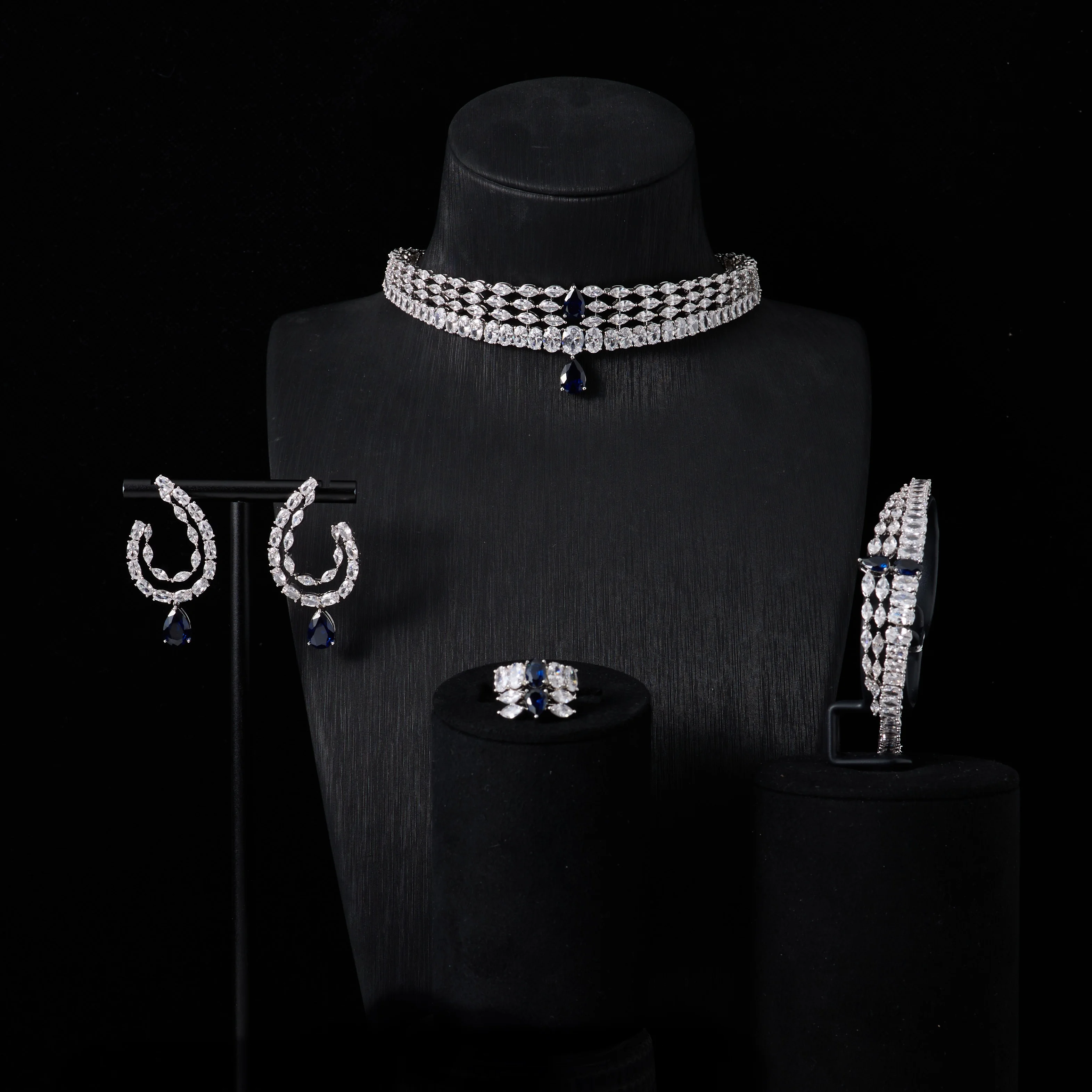 IN JEWELIFE الفاخرة المختنق الرقبة القلائد هدية مج...