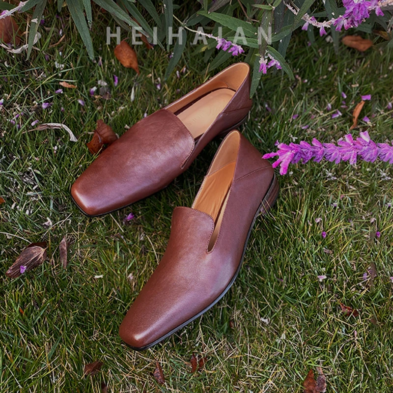 

Heihaian Leather Shoes 2023 Four Seasons Can Be Worn Square Head Deep Mouth Loafers Retro Style Commuter Low-Heeled Shoes Women